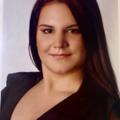 Katalin zoekt een Kamer / Studio / Appartement in Utrecht