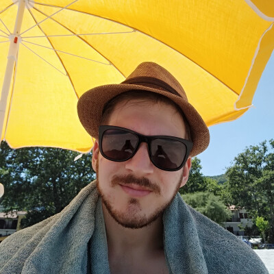 Dimos  zoekt een Huurwoning / Kamer / Studio / Appartement in Utrecht