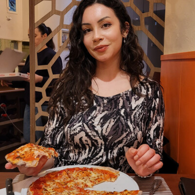 Asma zoekt een Kamer / Studio in Utrecht